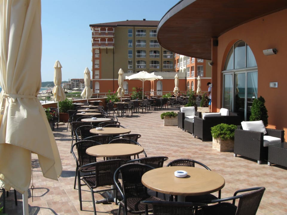 Lobby bar na zewnątrz Sol Luna Bay