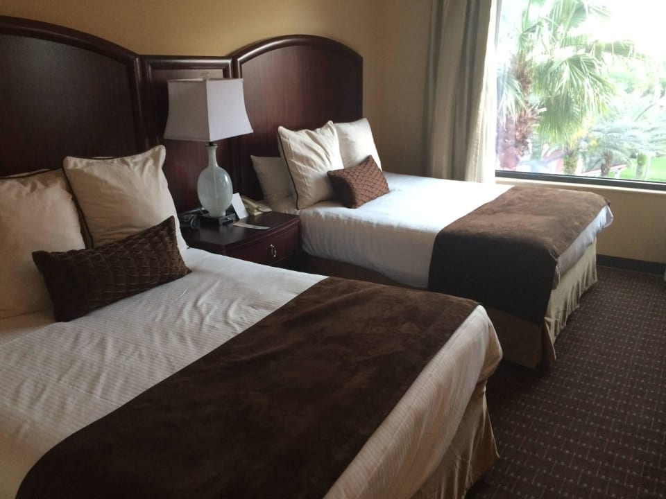 Zwei grosse Betten Hotel Caribe Royale Resort Suites