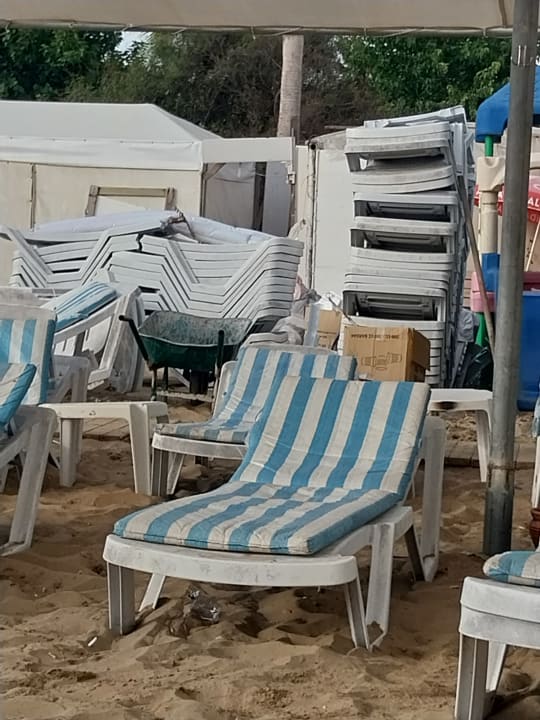 Strand Side Royal Paradise Hotel