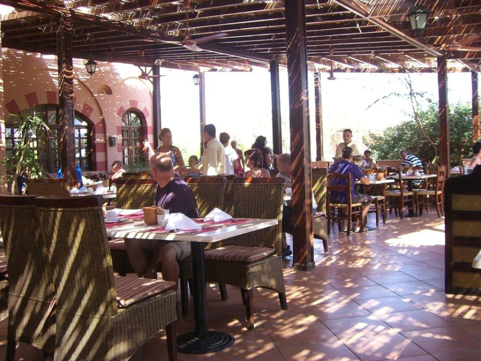 Hauptrestaurant aussen Jaz Makadi Oasis Resort