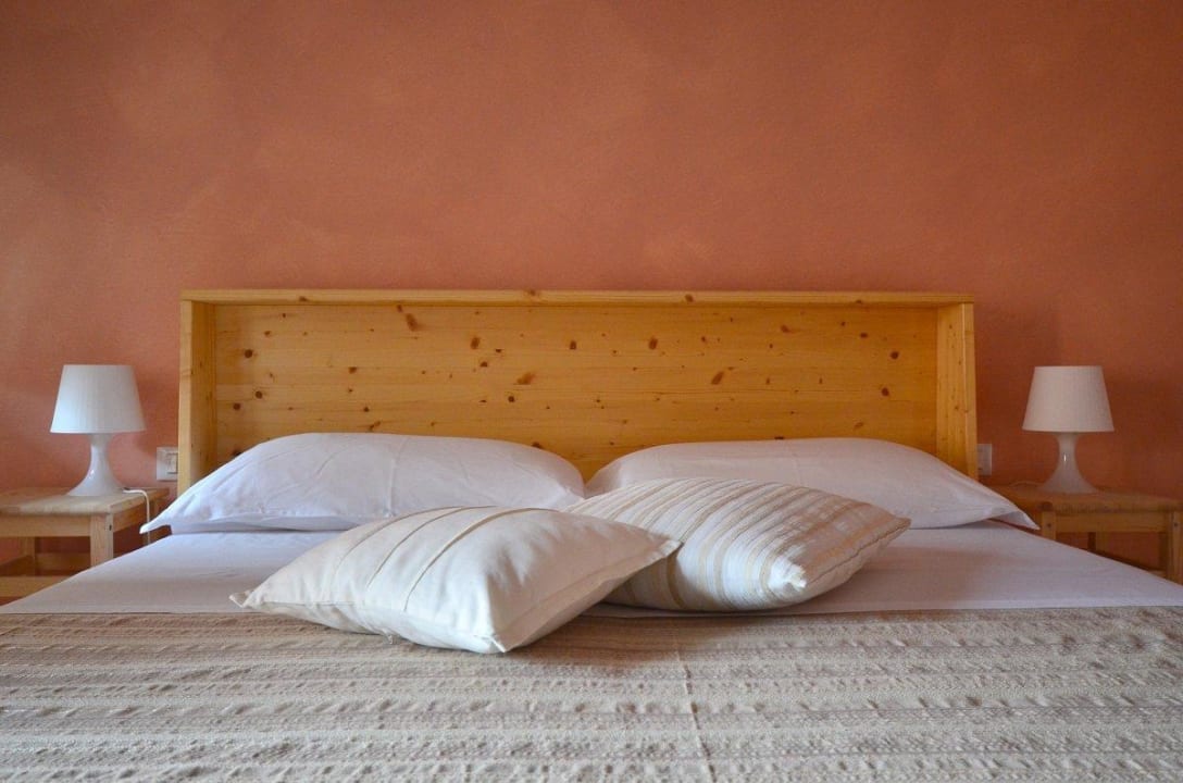 Nora - camera da letto B&B A Casa di Mìnola