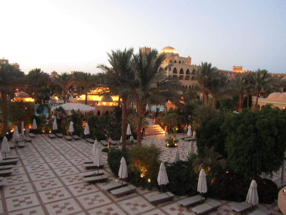 Ausblick von unserem Balkon abends Makadi Palace
