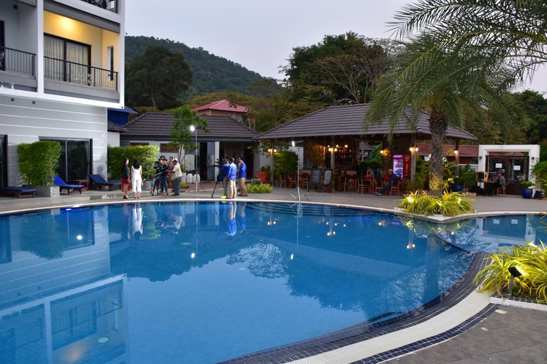 Gastro Kep Bay Hotel & Resort