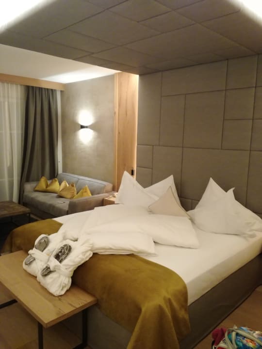 Zimmer Quellenhof Luxury Resort Passeier