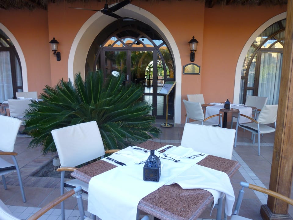 Restauranteingang Jaz Dar EL Madina