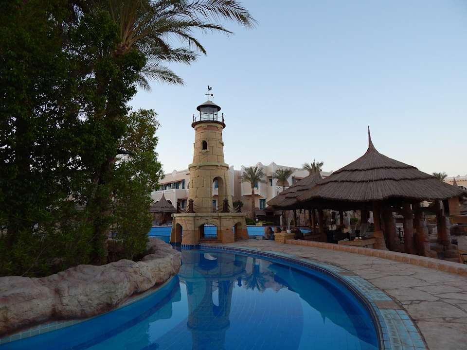 The African pool Hotel El Faraana Reef Resort