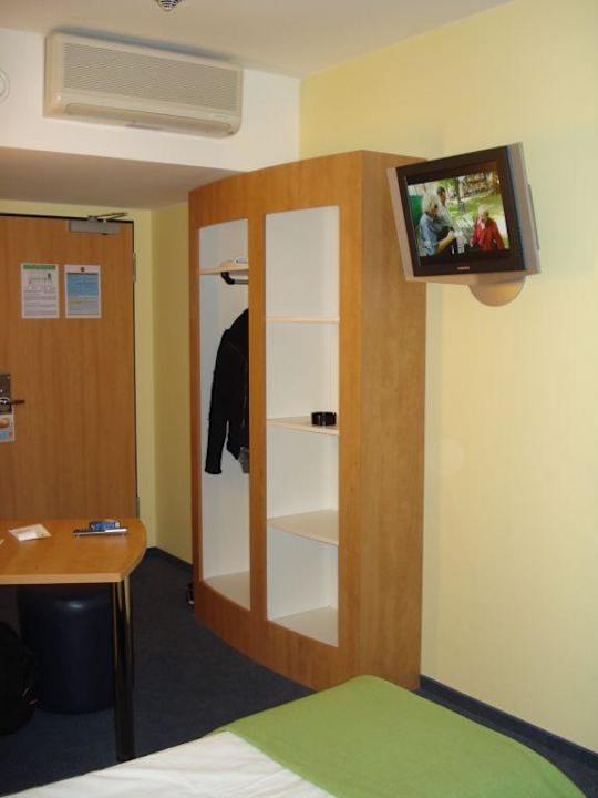 Zimmer B&B Hotel Frankfurt-Hahn Airport