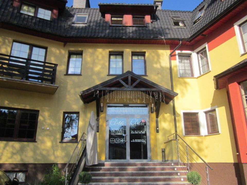 Eingang Gasthaus Etna