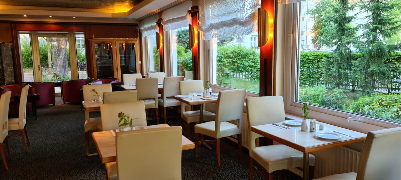 Gastro Bernstein Villa Kastania