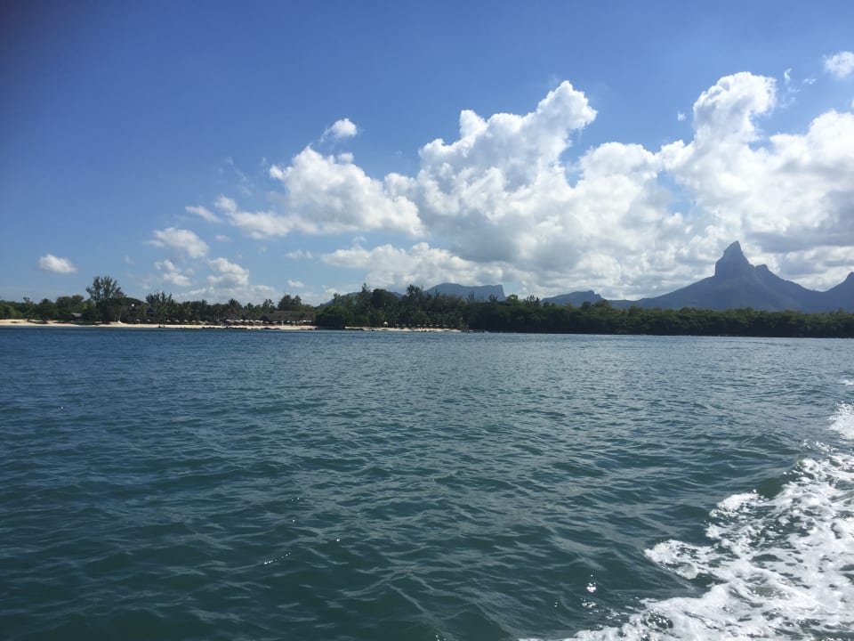 Strand Sands Suites Resort & Spa