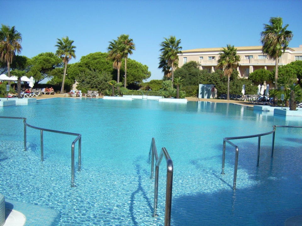 Riesiger Pool Valentin Sancti Petri