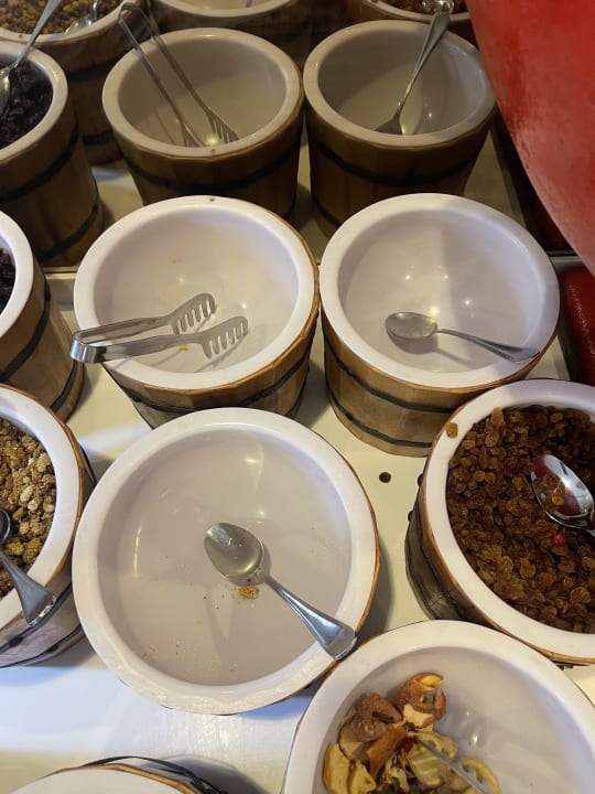 Gastro Royal Taj Mahal Hotel