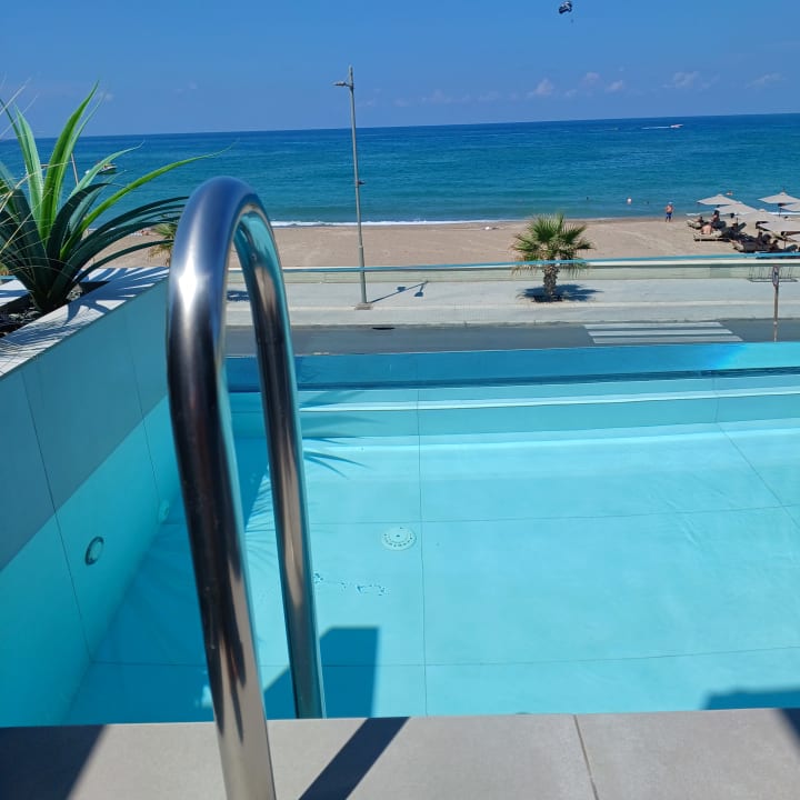 Zimmer Ikones Seafront Luxury Suites