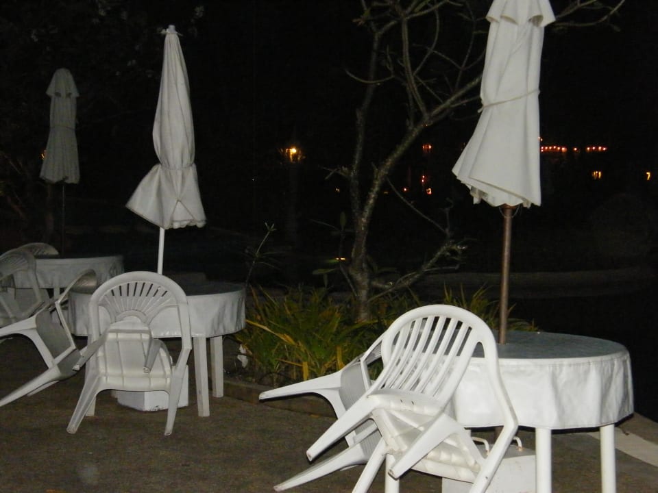 Die Bar Thavorn Palm Beach Resort Phuket