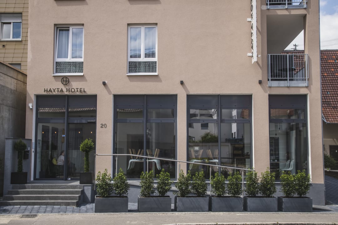 Außenansicht Hayta Hotel Stuttgart Airport Messe