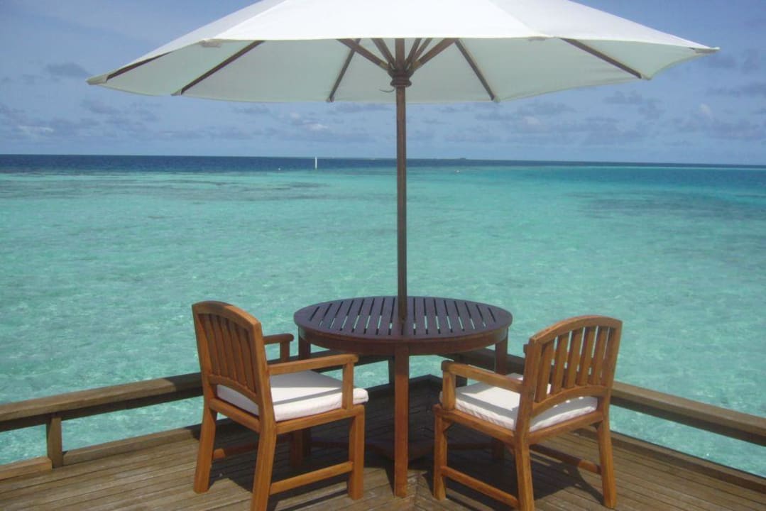 Terrassenausblick  Baros Maldives Resort