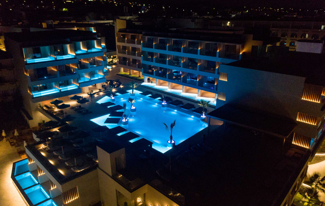 Pool AKASHA Beach Hotel & Spa