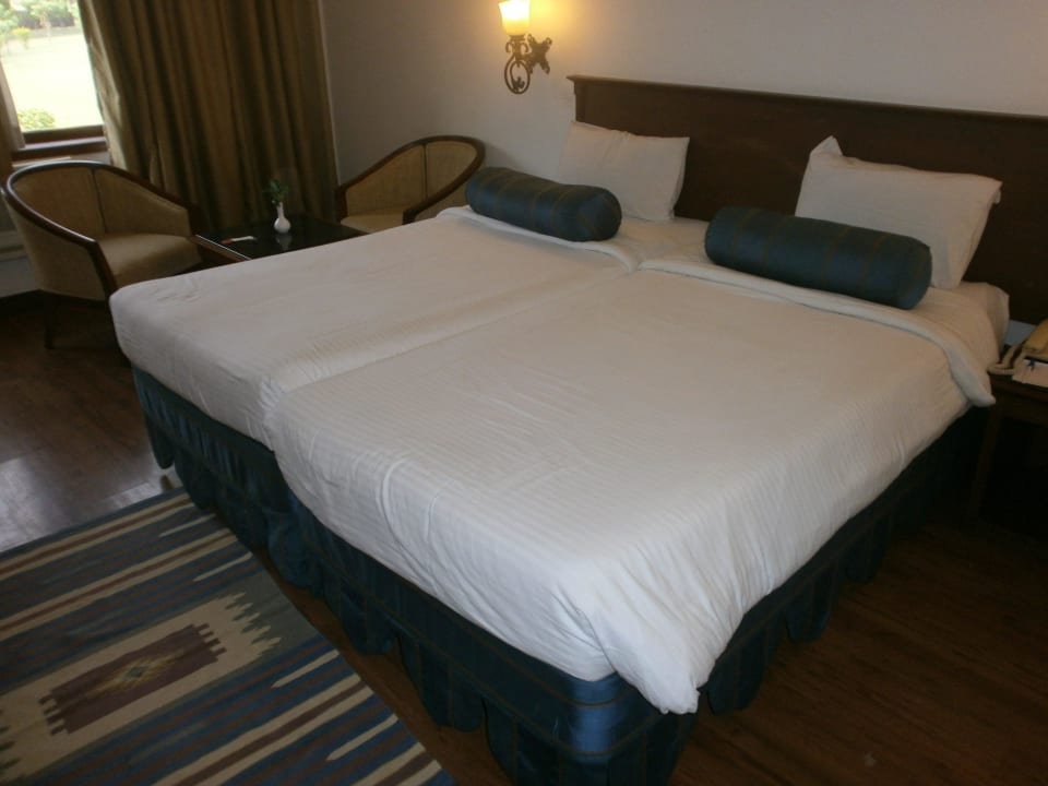 Das Bett Hotel Clarks Khajuraho