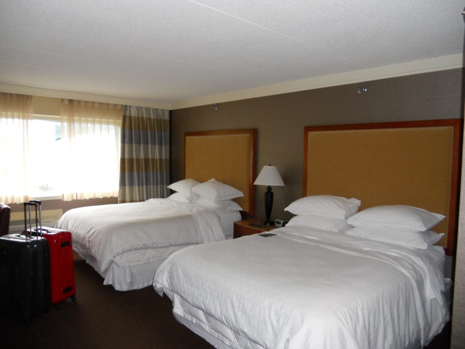 Queenbetten  Hotel Sheraton at the Falls