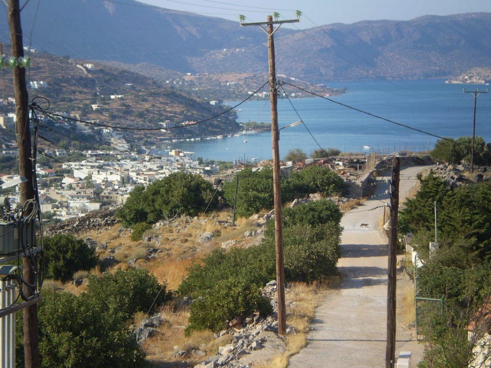 Abstieg zum Strand Elounda Residence Resort & Waterpark