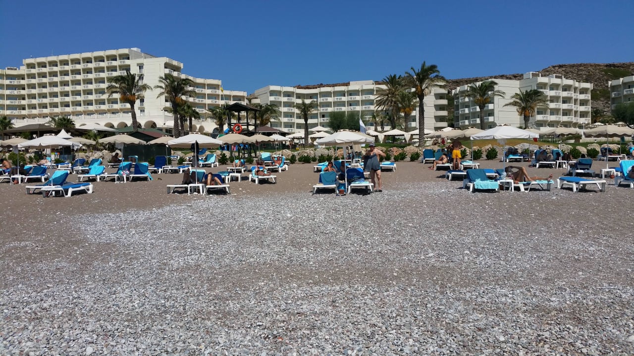 Blick vom Meer auf das tolle Hotel Rodos Palladium Leisure & Wellness