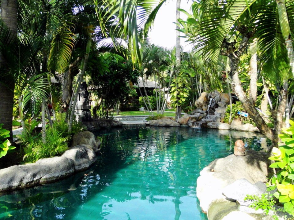 Pool Coral View Villas