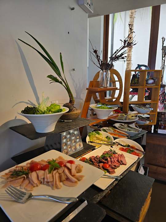 Gastro Pandanus Beach Resort & Spa
