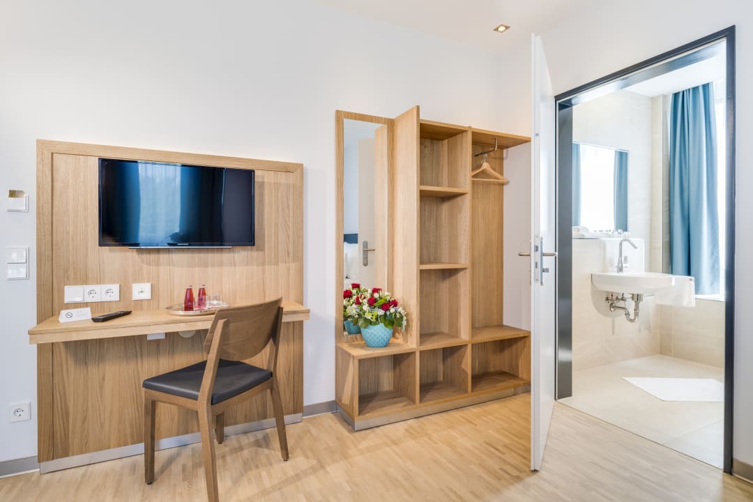 Zimmer Hotel-Etage Apfelrot