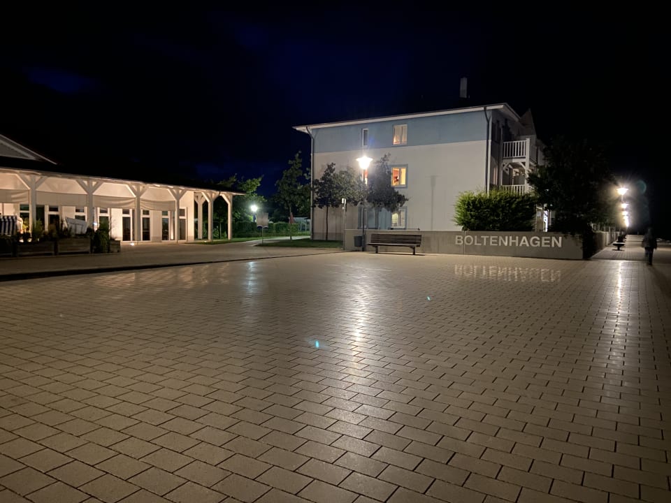 Außenansicht BEECH Resort Boltenhagen