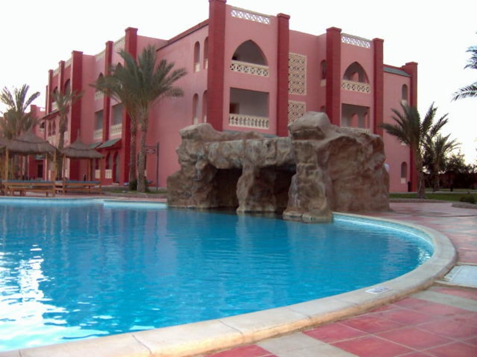 Pool und Zimmer Pickalbatros Aqua Vista Resort - Hurghada