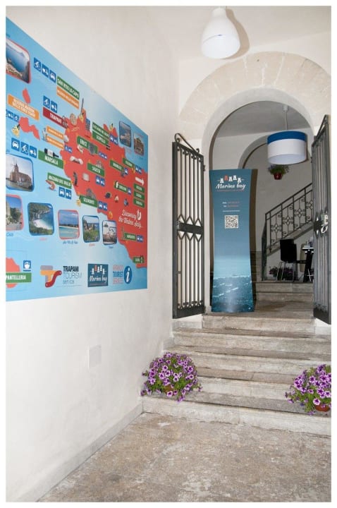 Room Marina Bay Apartments