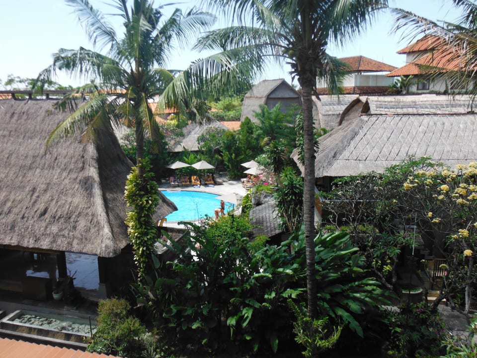 Blick vom Balkon zum Pool Ramayana Resort & Spa