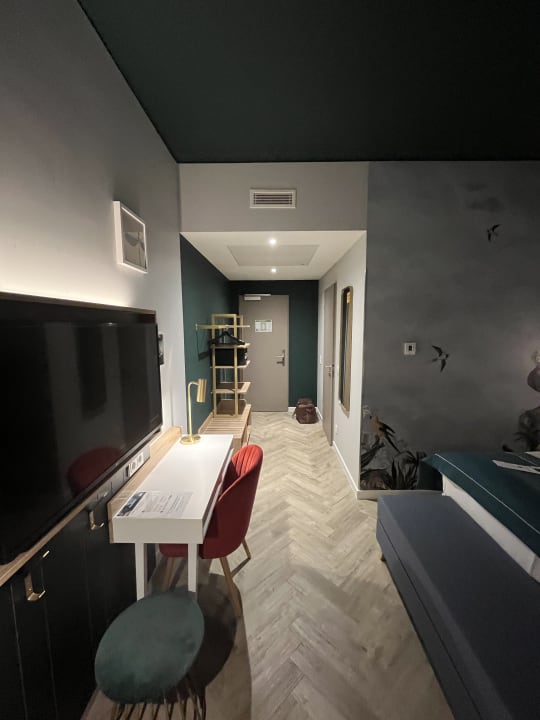 Zimmer Holiday Inn - the niu, Flower Konstanz