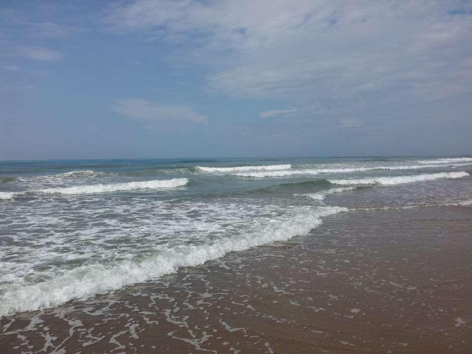 Der noch leere Strand Sunis Kumköy Beach Resort Hotel & Spa