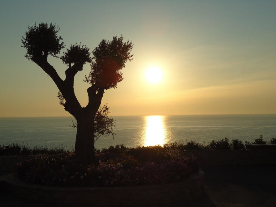 Sonnenaufgang Hotel Kalithea Horizon Royal