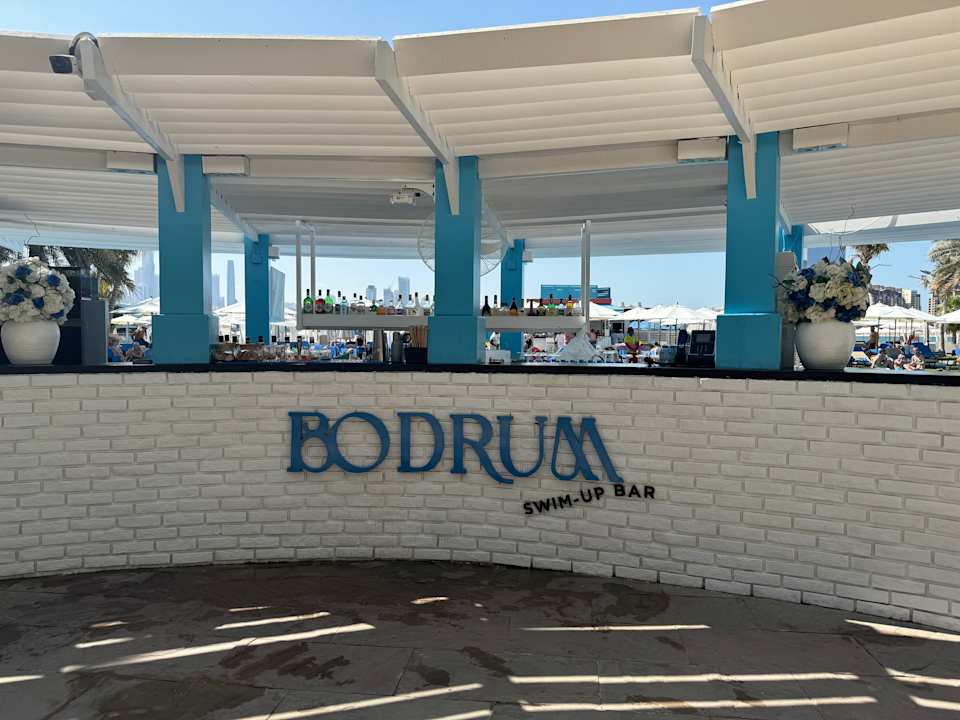 Pool Rixos The Palm Hotel & Suites