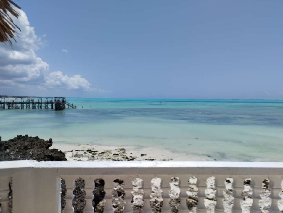 Strand Reef & Beach Resort