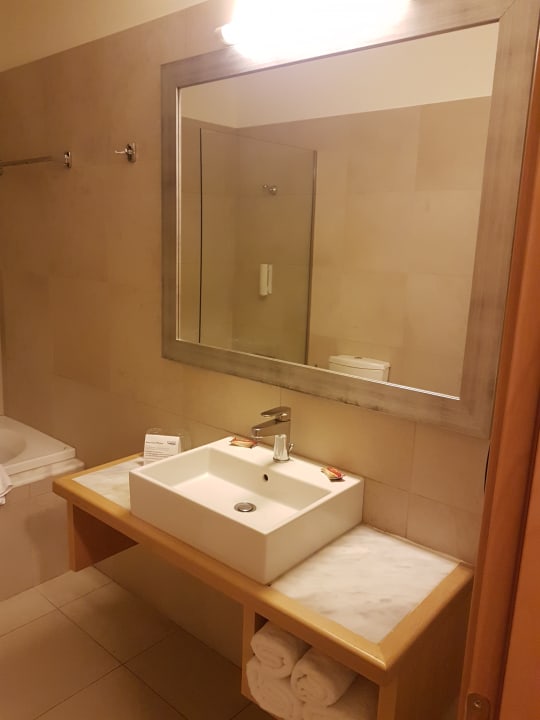 Zimmer Ariadne Beach Hotel