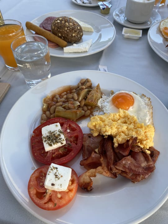 Gastro Anissa Beach & Village