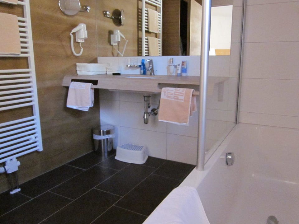 Badezimmer Alpen Hotel Post