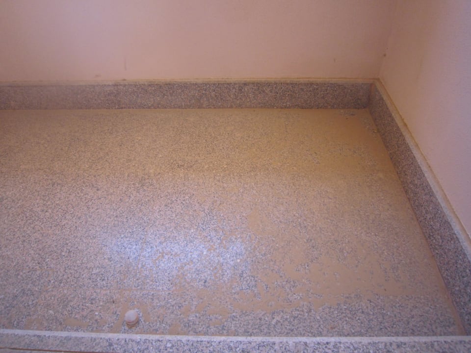 Der Flur vor den Zimmern Pyramisa Sunset Pearl Resort