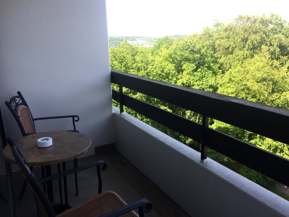 Balkon mit toller Aussicht Fletcher Hotel-Restaurant Arnsberg-Sauerland