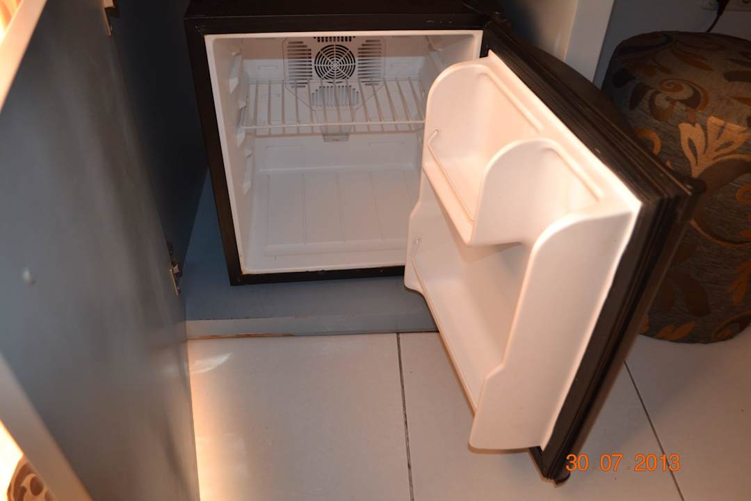 Mini Bar defekt  Palmyra Holiday Resort & Spa