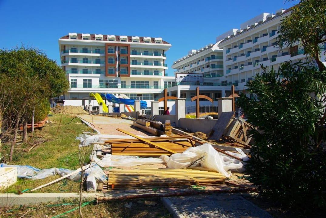 Gartenarbeiten Adalya Ocean Deluxe