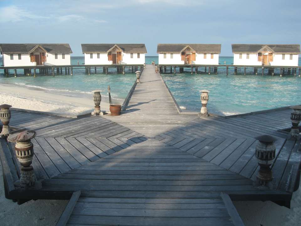 Zugang zu den Wasserbungalows NH Collection Maldives Reethi Resort