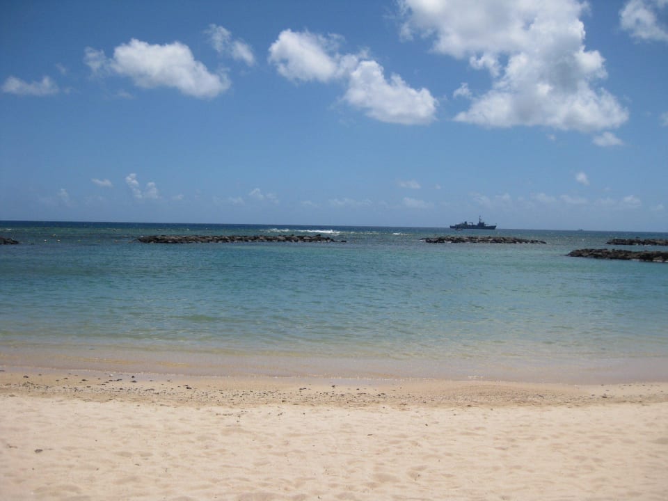 Teilweise ganz alleine im Meer Veranda Pointe aux Biches Hotel
