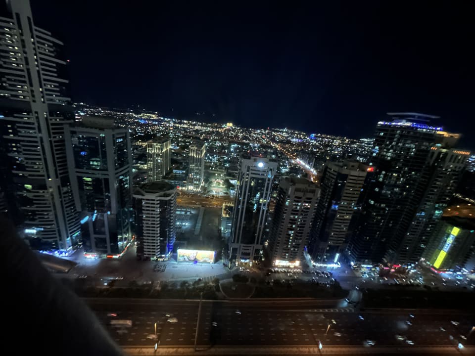 Ausblick Rose Rayhaan by Rotana