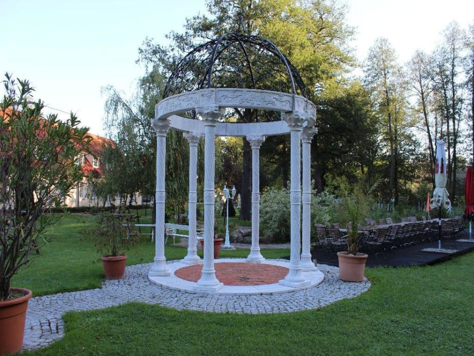 Hochzeitspark Hotel Seeschloß
