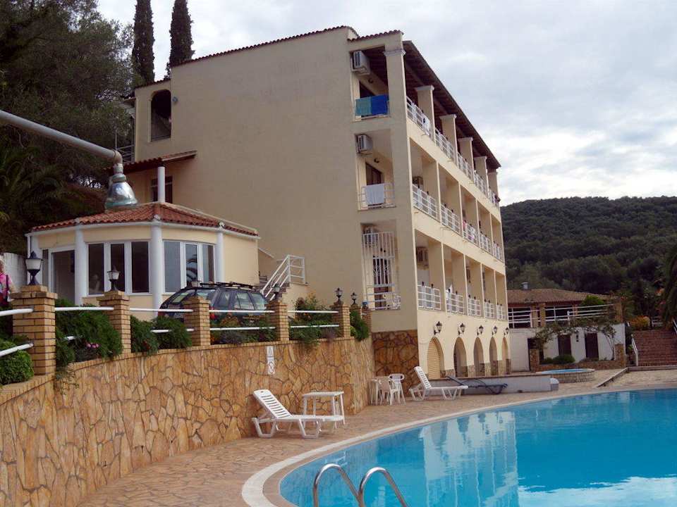 Arias Hotel. (Liapades-Korfu) Hotel Arias