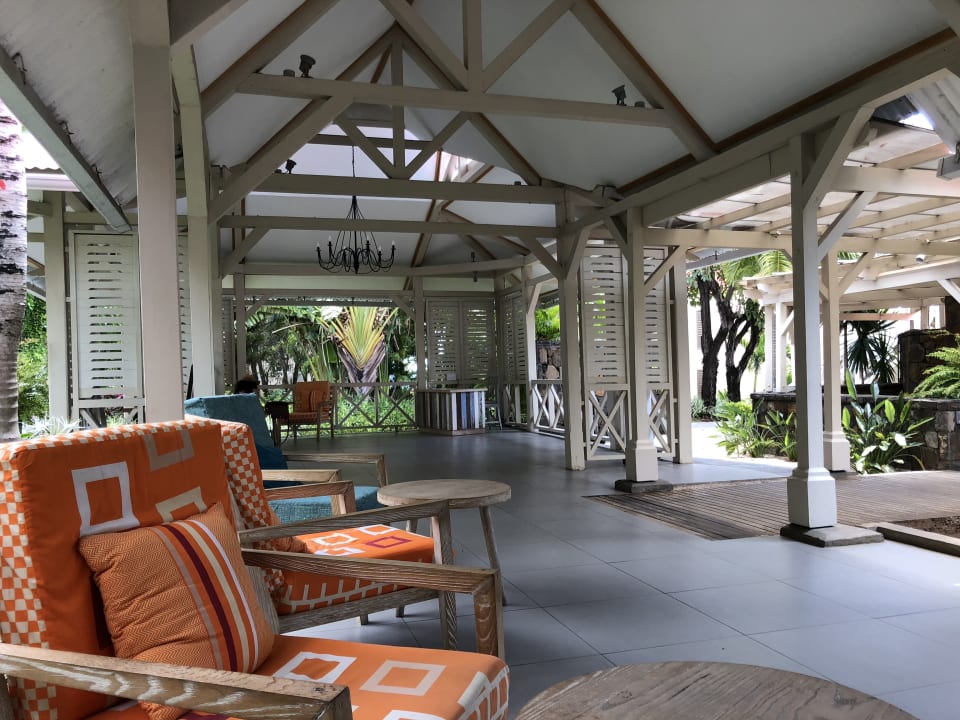 Lobby Hotel Villas Caroline